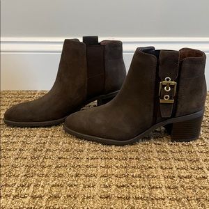 NWOT Franco Sarto suede booties